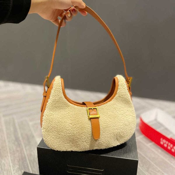 evening bags totes ysbag loulou lamb wool shoulder handbag winter plush tote bag designer women shopping handle crossbody purse 220929 
evening bags totes ysbag loulou lamb wool shoulder handbag winter plush tote bag designer women shopping handle crossbody purse 220929