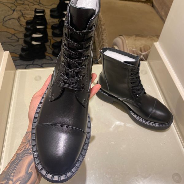 graphy boots designer luxury lady martin leather ankle boot motorcycle cowboy outdoor shoes black with box
graphy boots designer luxury lady martin leather ankle boot motorcycle cowboy outdoor shoes black with box