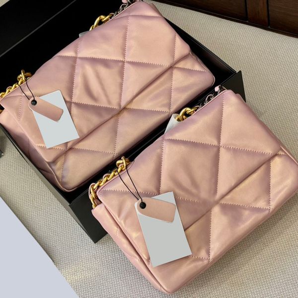 womens lambskin pearly-lustre pink white 19 series bags classic single flap 25cm/30cm purse gold turn lock designer large capacity outdoor s
womens lambskin pearly-lustre pink white 19 series bags classic single flap 25cm/30cm purse gold turn lock designer large capacity outdoor s