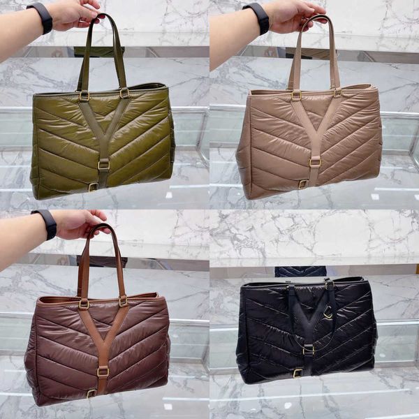 new evening bags totes designer down tote bag handbag women high qualit shopping messenger shoulder vintage leather lad shopping handbags
new evening bags totes designer down tote bag handbag women high qualit shopping messenger shoulder vintage leather lad shopping handbags