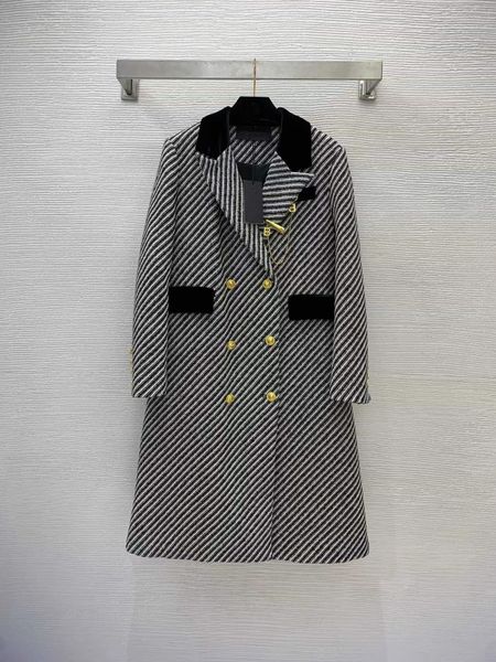 brand same style women's trench coats 2022 new autumn winter milan runway jackets lapel neck long sleeve designer outerwear 122-3, Tan;black
brand same style women's trench coats 2022 new autumn winter milan runway jackets lapel neck long sleeve designer outerwear 122-3, Tan;black