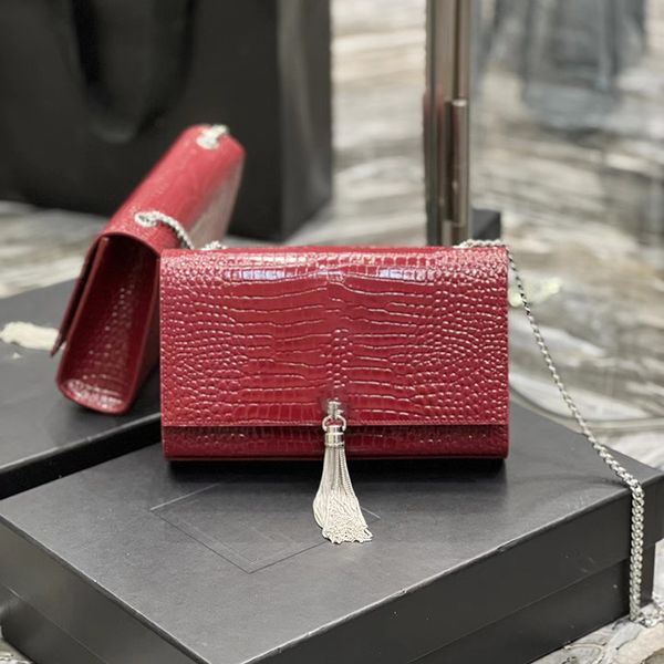 kate small chain bag messenger clutch bag shoulder bags tassel in crocodile-embossed shiny leather for women
kate small chain bag messenger clutch bag shoulder bags tassel in crocodile-embossed shiny leather for women