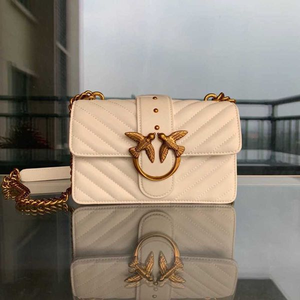 pinkos designer women handbags swallow flying bird swallow sheepskin twill chain crossbody
pinkos designer women handbags swallow flying bird swallow sheepskin twill chain crossbody