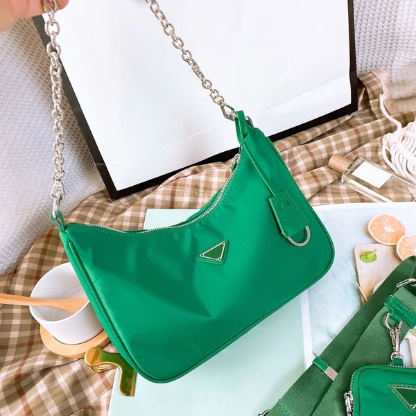classic three-piece set triangle 2005 2000 cleo bags 3pcs triple nylon fashion tote luxury re-edition womens mens designers crossbody
classic three-piece set triangle 2005 2000 cleo bags 3pcs triple nylon fashion tote luxury re-edition womens mens designers crossbody
