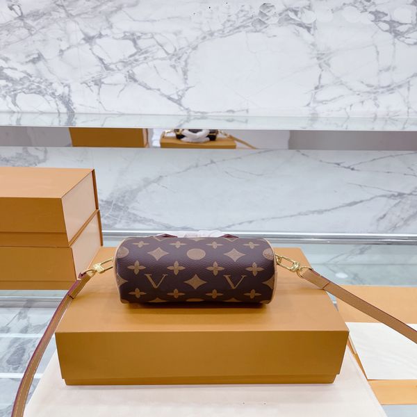 brand brown luxury designer bag fashion genuine leather women's single crossbody handbags long straps luxurious designer girl purses la
brand brown luxury designer bag fashion genuine leather women's single crossbody handbags long straps luxurious designer girl purses la
