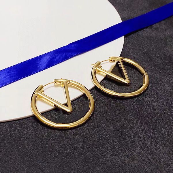 luxury large earrings womens earrings fashion classic designer 18k gold girls festival gifts jewelry factory wholesale and retail, Golden;silver
luxury large earrings womens earrings fashion classic designer 18k gold girls festival gifts jewelry factory wholesale and retail, Golden;silver