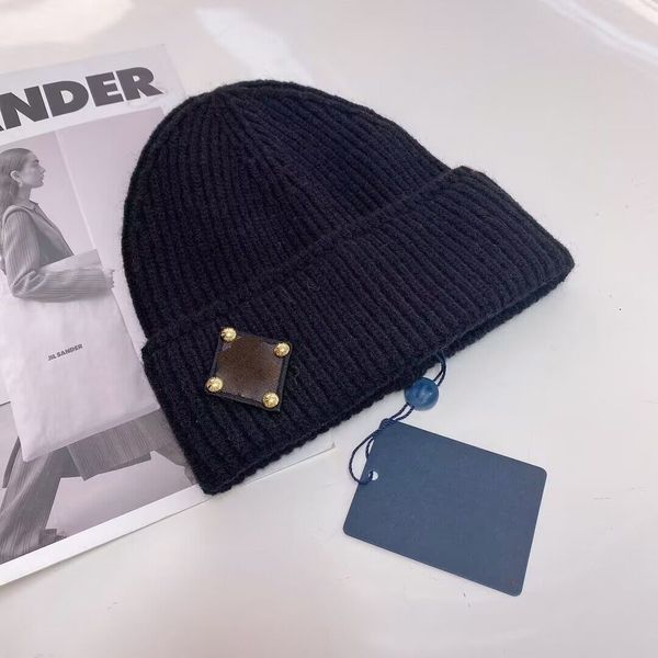 2022 beanie hat knitted baseball cap men womens brown leather letter hats 23colors, Blue;gray
2022 beanie hat knitted baseball cap men womens brown leather letter hats 23colors, Blue;gray