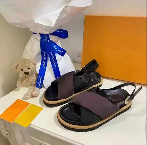 brand casual shoes designer design slipper sandals beach nylon women flat bottom fashion printing letter leather leisure summer size 35-40, Black
brand casual shoes designer design slipper sandals beach nylon women flat bottom fashion printing letter leather leisure summer size 35-40, Black