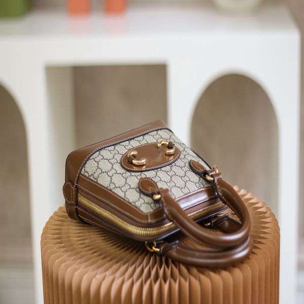 fashion shell handbags shoulder women handbag2022 purse chain gold silver flip cover diagonal messenger genuine luxurys designer bags metal
fashion shell handbags shoulder women handbag2022 purse chain gold silver flip cover diagonal messenger genuine luxurys designer bags metal