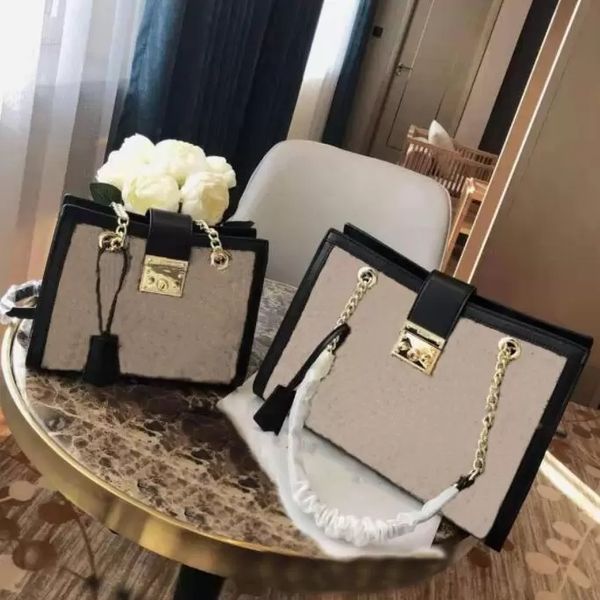 luxurys designers classic women shoulder bags chain square lock canvas fashion handbags bee series shopping totes, Black;red
luxurys designers classic women shoulder bags chain square lock canvas fashion handbags bee series shopping totes, Black;red