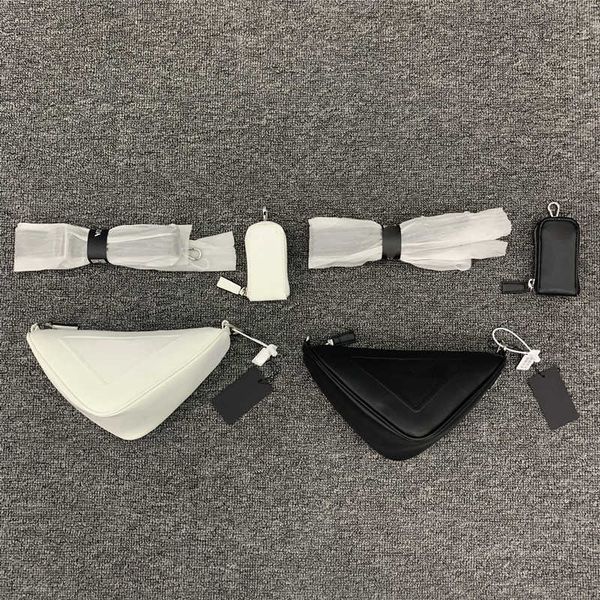 shoulder bags 2022 new p brand triangle messenger bag men's and women's shoulder fashion versatile chest leisure waist
shoulder bags 2022 new p brand triangle messenger bag men's and women's shoulder fashion versatile chest leisure waist