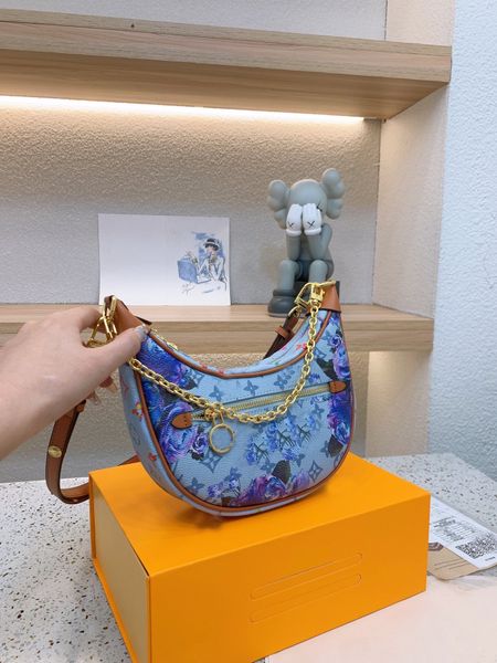 2023 catwalk style subaxillary bag moon bag fashion brand design shoulder package luxury chain crossbody packages evening bags tote wallet p
2023 catwalk style subaxillary bag moon bag fashion brand design shoulder package luxury chain crossbody packages evening bags tote wallet p