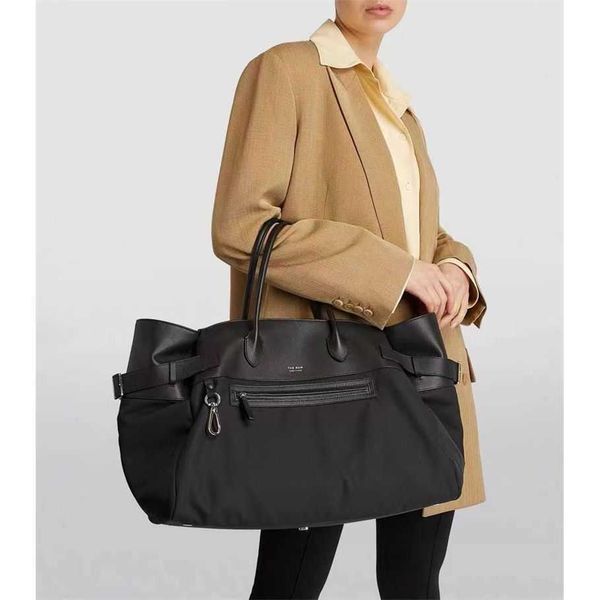 the row bag bags women designers luxurys the row tote crossbody leather bucket half moon bag crescent underarm shoulder purse y23z 48d1
the row bag bags women designers luxurys the row tote crossbody leather bucket half moon bag crescent underarm shoulder purse y23z 48d1