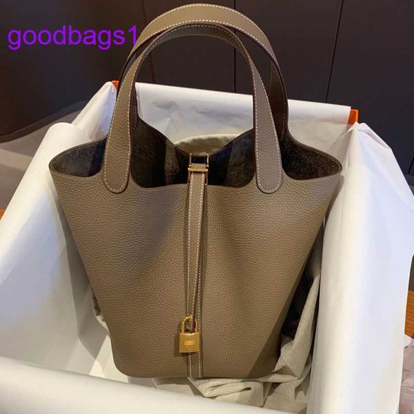 designer picotin lock bag for women price leather vegetable basket women's bucket portable 2022 spring and summer fashion versatil
designer picotin lock bag for women price leather vegetable basket women's bucket portable 2022 spring and summer fashion versatil