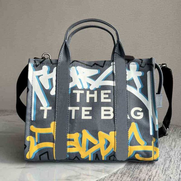 designer luxury women the tote bag fashion versatile handbags shoulder crossbody bags purse tories totes large capacity saddle wallets 7a ht
designer luxury women the tote bag fashion versatile handbags shoulder crossbody bags purse tories totes large capacity saddle wallets 7a ht