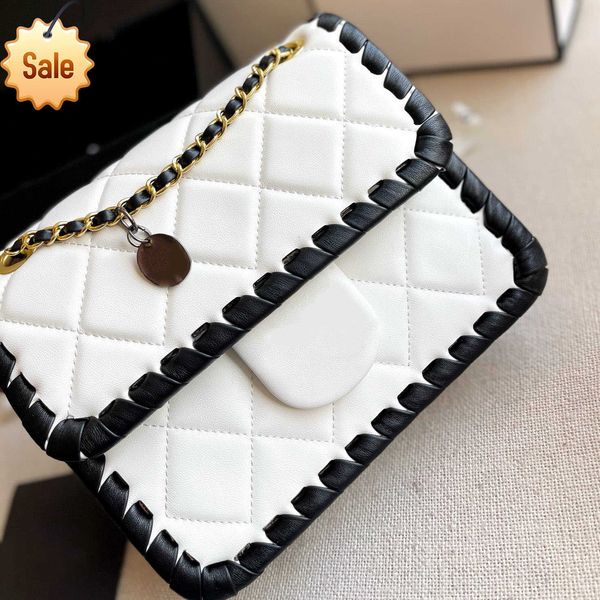 women's brand designers shoulder bags 2023 fashion tofu clamshell bag texture cowhide bright hardware chain crossbody bag factory direc
women's brand designers shoulder bags 2023 fashion tofu clamshell bag texture cowhide bright hardware chain crossbody bag factory direc
