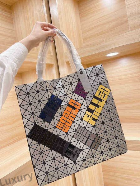 luxury bag tote handbag women luxury lightweight geometry letter casual ladies folding bags diamond crossbody shoulder female purses 221202
luxury bag tote handbag women luxury lightweight geometry letter casual ladies folding bags diamond crossbody shoulder female purses 221202