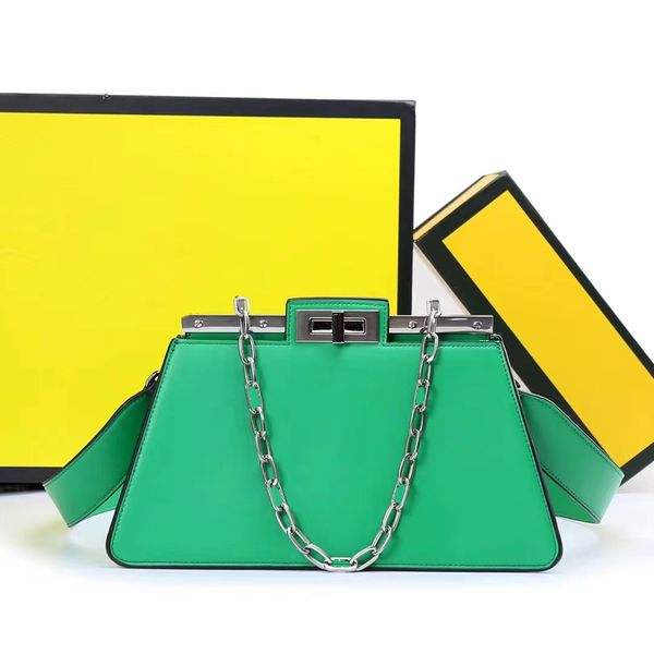 woman shoulder bags evening bag handbags leather material chain letters decoration designer bag
woman shoulder bags evening bag handbags leather material chain letters decoration designer bag