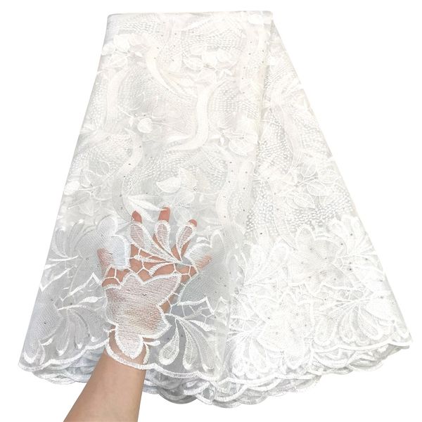pure white guipure cord lace fabric nigerian african fabric for party embroidery french net laces 2023, Black;white
pure white guipure cord lace fabric nigerian african fabric for party embroidery french net laces 2023, Black;white