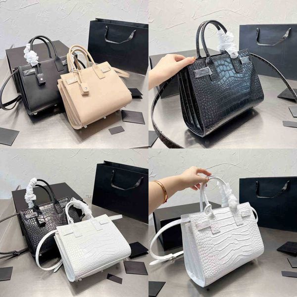 new evening bags designer tote leather purse totes elegant handbag women qualit shopping hands messenger shoulder retro lad
new evening bags designer tote leather purse totes elegant handbag women qualit shopping hands messenger shoulder retro lad