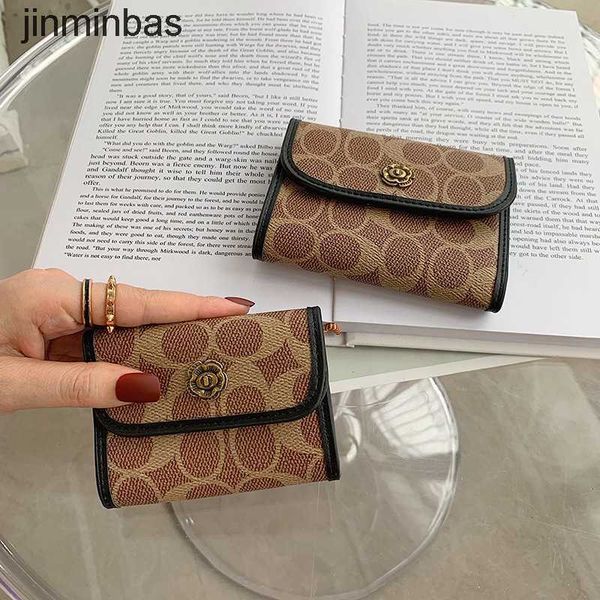 luxury design bag shop wholesale and retail 2023 new fashion short wallet women's folding small card bag money change
luxury design bag shop wholesale and retail 2023 new fashion short wallet women's folding small card bag money change
