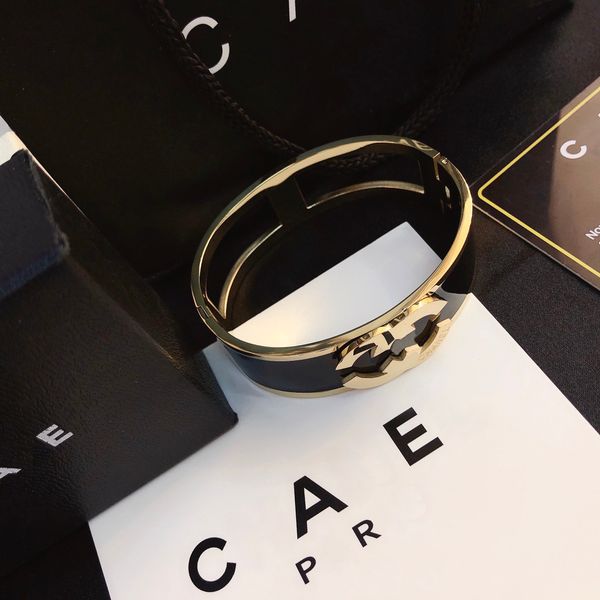 66sbangle brand gold bangle famous designer bracelet fashion circle couple love bracelet jewelry party birthday accessories gift, Black
66sbangle brand gold bangle famous designer bracelet fashion circle couple love bracelet jewelry party birthday accessories gift, Black