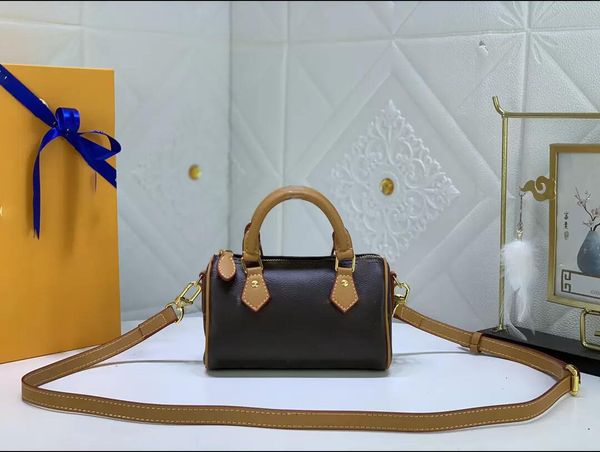 luxurys designers mini bags speedy nano 25 shoulder bag genuine leather clutch travel women's men fashion handbags tote pochette famous
luxurys designers mini bags speedy nano 25 shoulder bag genuine leather clutch travel women's men fashion handbags tote pochette famous