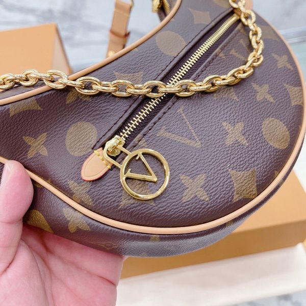 luxurys designers bags leather handbags style good nice women handbag crossbody bag shoulder lady simple versatile metal letter leather styl
luxurys designers bags leather handbags style good nice women handbag crossbody bag shoulder lady simple versatile metal letter leather styl