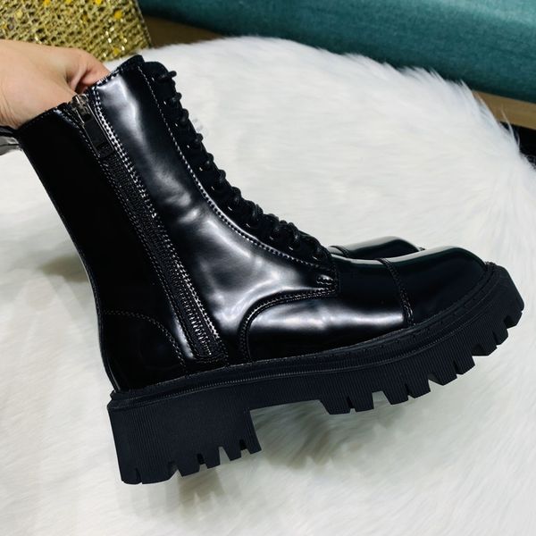 designer boots martin boot platform shoes lace-up luxury womens winter leather with box black ankle size 35-40
designer boots martin boot platform shoes lace-up luxury womens winter leather with box black ankle size 35-40
