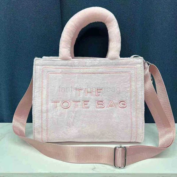 designer luxury women the tote bag fashion versatile handbags shoulder crossbody bags purse tories totes large capacity saddle wallets 7a 5j
designer luxury women the tote bag fashion versatile handbags shoulder crossbody bags purse tories totes large capacity saddle wallets 7a 5j