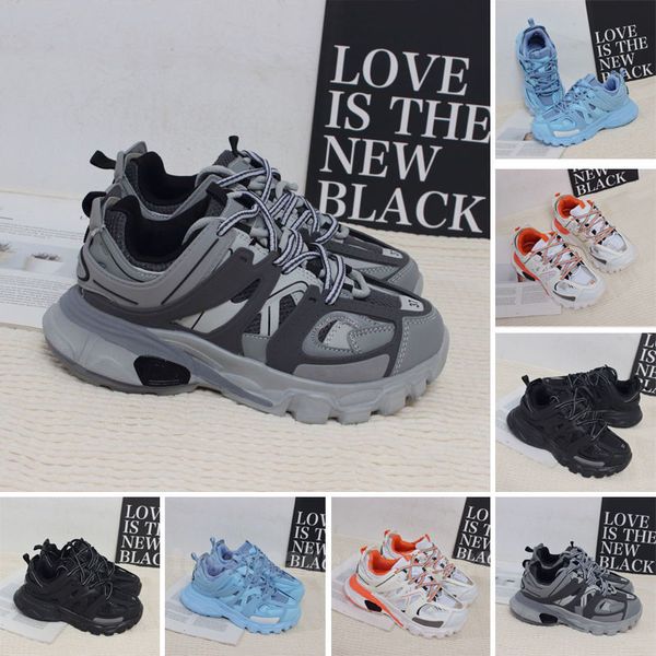 casual shoes sneakers leather trainer platform trainers shoe luxury designer triple white black men women track 3 3.0 tess.s
casual shoes sneakers leather trainer platform trainers shoe luxury designer triple white black men women track 3 3.0 tess.s