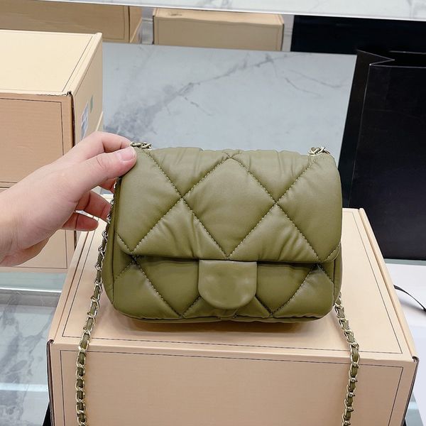 ss22womens puff classic c mini flap shoulder bags square quilted gold metal hardware matelasse chain crossbody green handbag cosmetic case o
ss22womens puff classic c mini flap shoulder bags square quilted gold metal hardware matelasse chain crossbody green handbag cosmetic case o