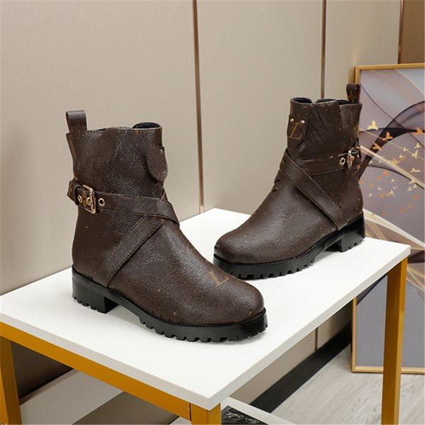 fashion boots louiseity casual men women luxury design winter warm heel snow leather thick soled sock boots viutonity 05-016, Black
fashion boots louiseity casual men women luxury design winter warm heel snow leather thick soled sock boots viutonity 05-016, Black