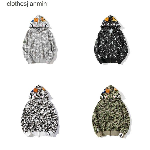 popular logo fashion men's hoodie shop wholesale and ret 2023 new wgm shark head digital printed casual hooded zipper sweater, Black
popular logo fashion men's hoodie shop wholesale and ret 2023 new wgm shark head digital printed casual hooded zipper sweater, Black