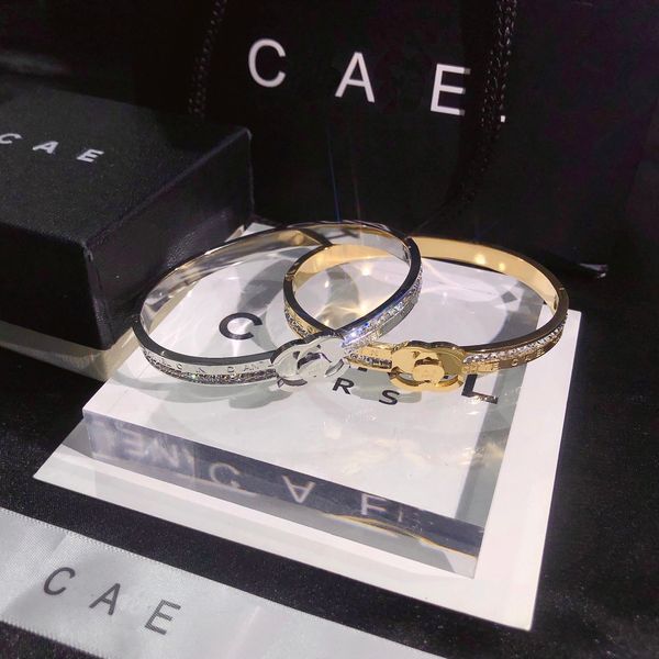 18k gold bangle 925 silver designer bracelet luxury girl love diamond circle bracelet classic brand jewelry couple gift box fashion family a, Black
18k gold bangle 925 silver designer bracelet luxury girl love diamond circle bracelet classic brand jewelry couple gift box fashion family a, Black