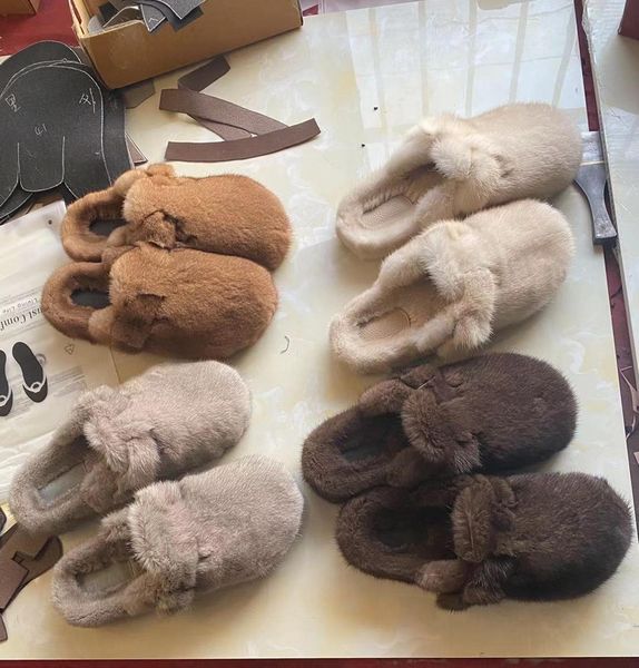 slippers female luxury real mink fur women's clogs slip-on casual summer shoes mules women designer 221203, Black
slippers female luxury real mink fur women's clogs slip-on casual summer shoes mules women designer 221203, Black