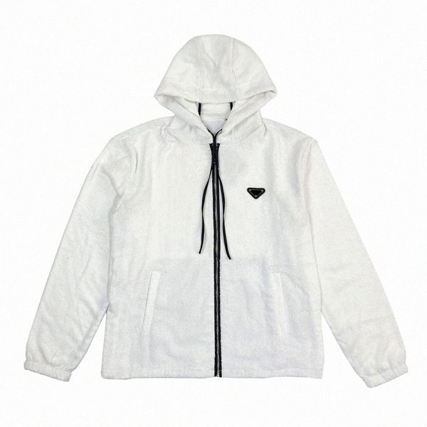 designer mens jackets winter warm hooded caot jacket loose men series towel triangle terry fabric zipper outwear coats triangle logo, Black;brown
designer mens jackets winter warm hooded caot jacket loose men series towel triangle terry fabric zipper outwear coats triangle logo, Black;brown