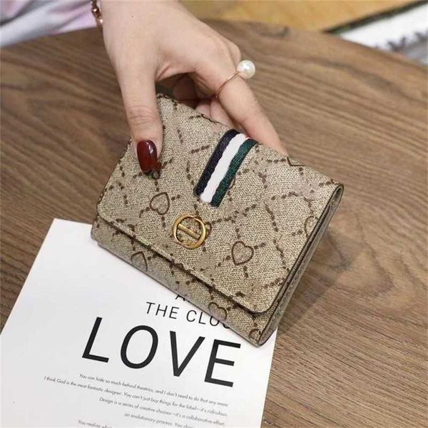 the latest leather wallet for women short high-grade three fold small simple retro and large capacity, Red;black
the latest leather wallet for women short high-grade three fold small simple retro and large capacity, Red;black