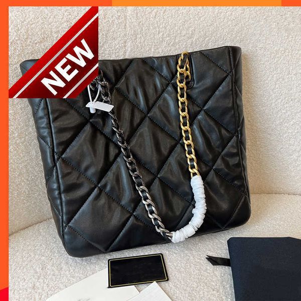 women's brand designers shoulder bags fashion leather tote bag classic quilted multi-functional large capacity shopping bag factory dir
women's brand designers shoulder bags fashion leather tote bag classic quilted multi-functional large capacity shopping bag factory dir
