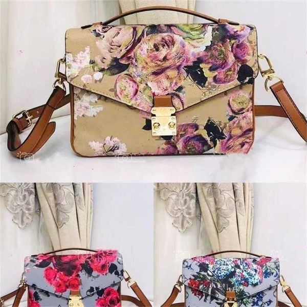 luxury handbags designers new genuine leather messenger evening bag popular product one shoulder handheld crossbody korean women's net
luxury handbags designers new genuine leather messenger evening bag popular product one shoulder handheld crossbody korean women's net