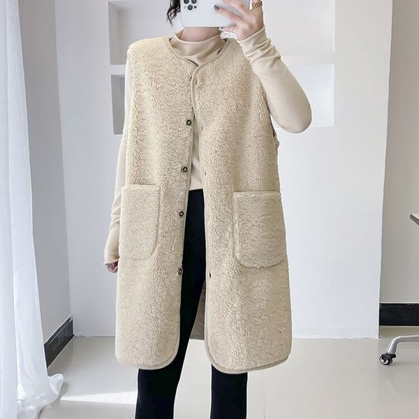 women's vest lamb plush female fur waistcoat ladies all match sleeveless single breasted button loose jacket m xl wdc054 221201, Black;white
women's vest lamb plush female fur waistcoat ladies all match sleeveless single breasted button loose jacket m xl wdc054 221201, Black;white