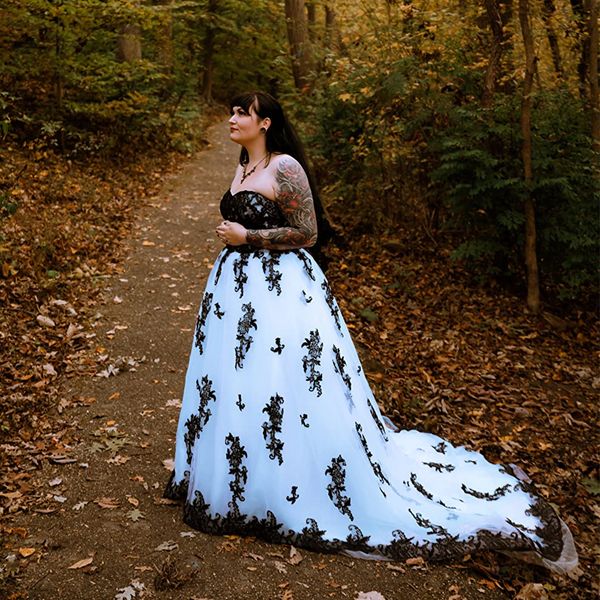 chaple train country wedding dress black and white a line gothic bridal gowns lace applique sleeveless sweetheart long tulle bride forset dr
chaple train country wedding dress black and white a line gothic bridal gowns lace applique sleeveless sweetheart long tulle bride forset dr