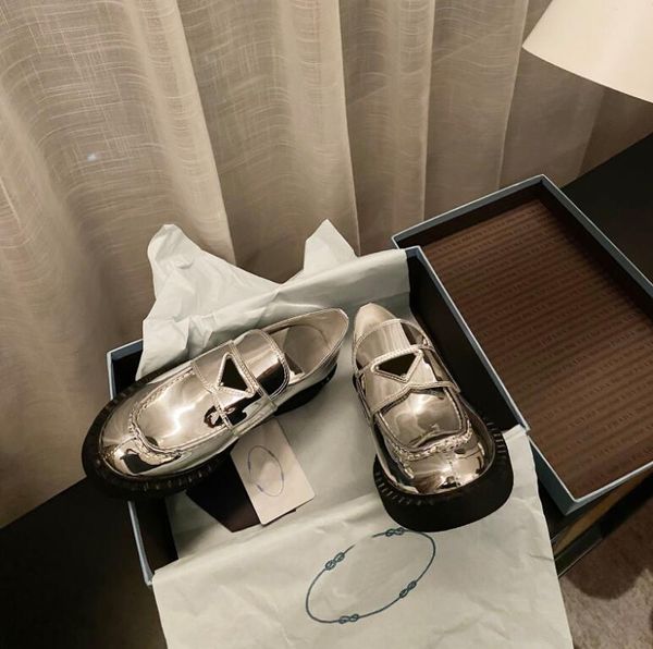 designer shoe women casual monolith triangle logo shiny gold silver cowhide shoes increase platform sneakers cloudbust classic patent matte, Black
designer shoe women casual monolith triangle logo shiny gold silver cowhide shoes increase platform sneakers cloudbust classic patent matte, Black