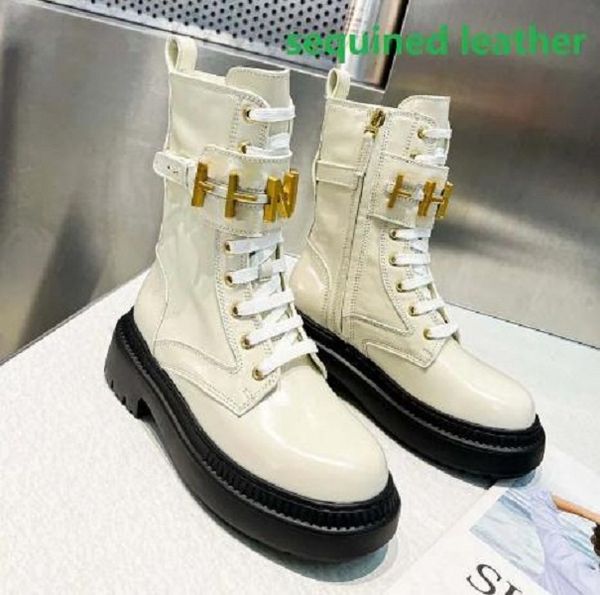 2023 new graphy martin boots black shoes open brim beaded leather fabric with gold metal accessories eyelets zipper fashionable avant-garde
2023 new graphy martin boots black shoes open brim beaded leather fabric with gold metal accessories eyelets zipper fashionable avant-garde