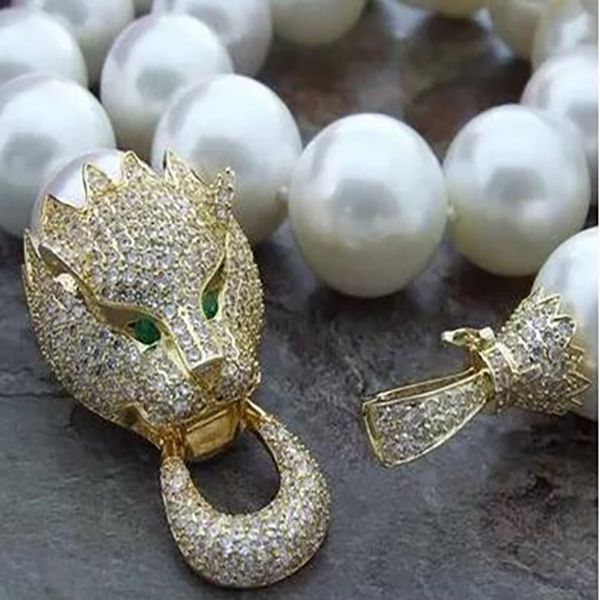 charming 16 mm white shell pearl necklace micro inlay zircon dragon head accessories necklace 18", Silver
charming 16 mm white shell pearl necklace micro inlay zircon dragon head accessories necklace 18", Silver