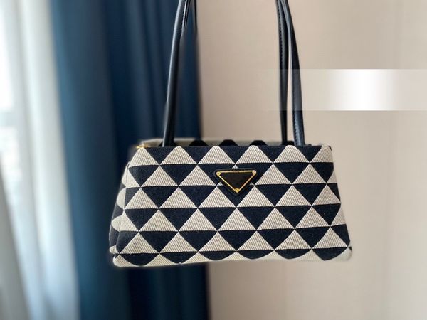 cc subaxillary bag designer leather wallet triangle pattern handbags fashion shoulder for women classic famous brand shopping purses
cc subaxillary bag designer leather wallet triangle pattern handbags fashion shoulder for women classic famous brand shopping purses