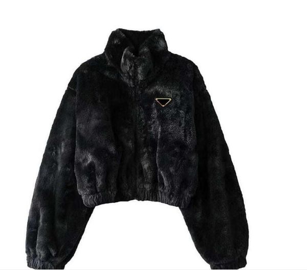 womens jacket wool down coats woman thick jackets plush windbreaker long sleeves with letters budge coat s, Black;brown
womens jacket wool down coats woman thick jackets plush windbreaker long sleeves with letters budge coat s, Black;brown