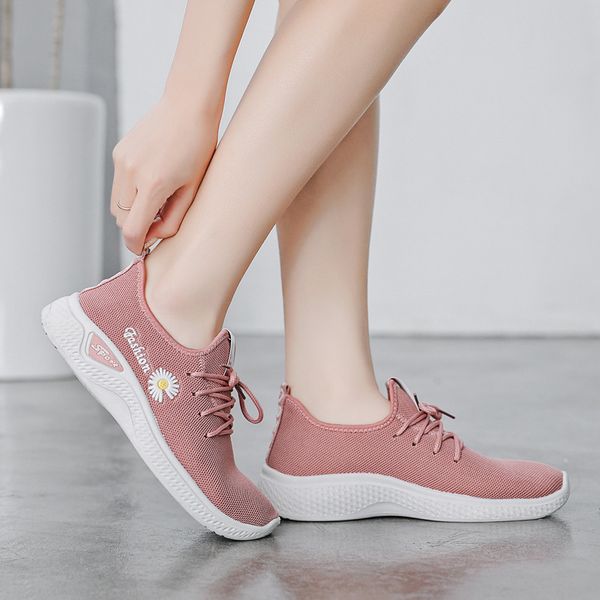 new old beijing cloth shoes women's walking shoes low shallow mouth casual shoes, Black
new old beijing cloth shoes women's walking shoes low shallow mouth casual shoes, Black