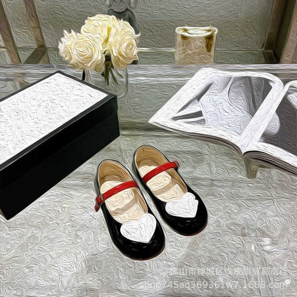 sandals high set children's girls' summer british style upper cute love pattern square button shoes leather generous sandals, Black;red
sandals high set children's girls' summer british style upper cute love pattern square button shoes leather generous sandals, Black;red