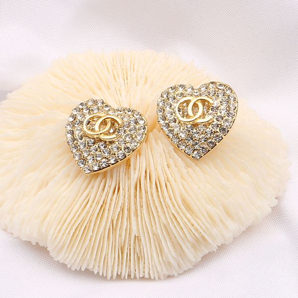 plated 925 silver luxury brand designers letters stud geometric famous women round crystal rhinestone earring wedding party jewerlry circula, Golden;silver
plated 925 silver luxury brand designers letters stud geometric famous women round crystal rhinestone earring wedding party jewerlry circula, Golden;silver